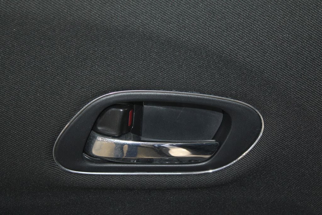 Used 2022 Honda HR-V EX image 8