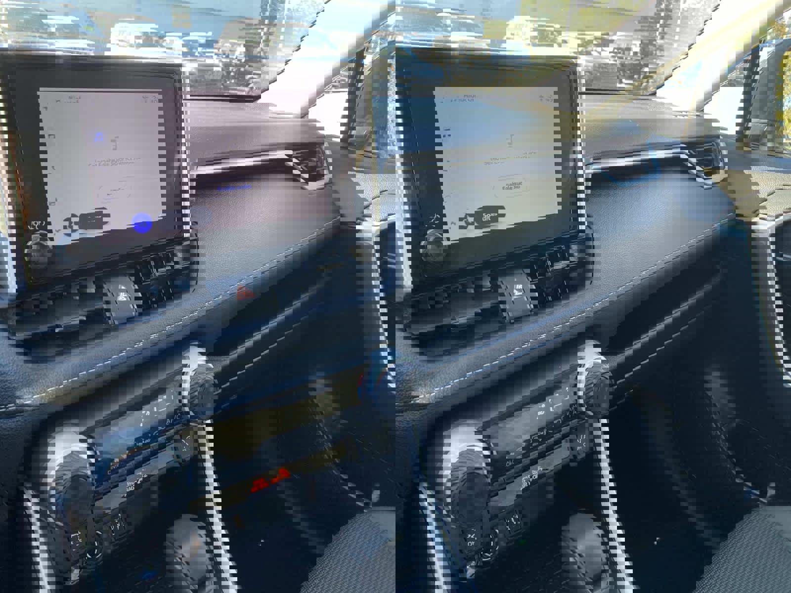 Used 2024 Toyota RAV4 LE image 29