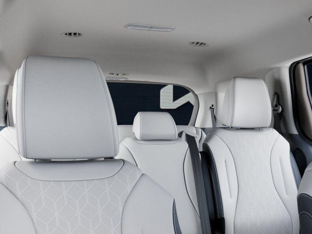 New 2026 Kia Carnival EX FWD image 27