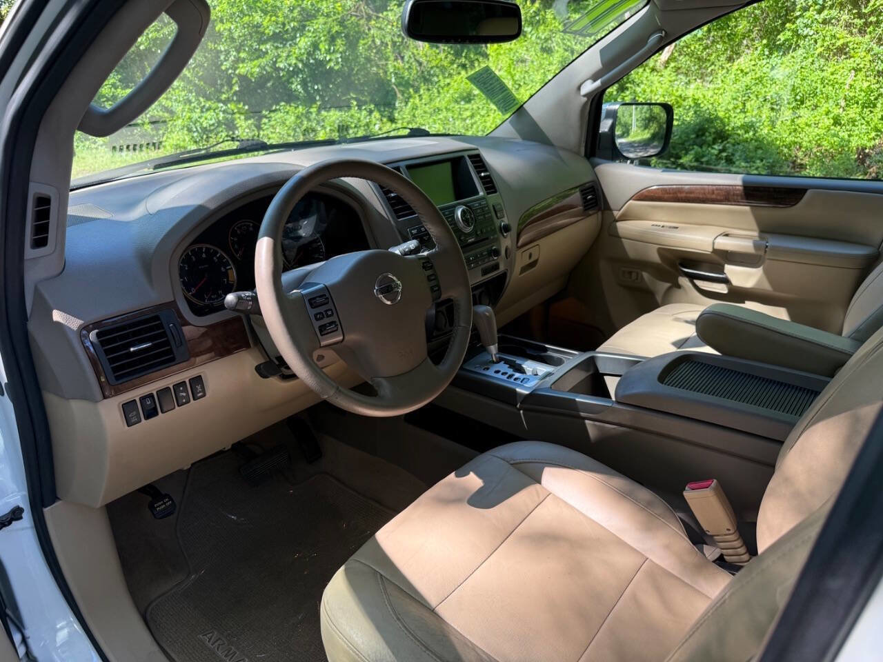 Used 2011 Nissan Armada Platinum AWD/4WD image 11