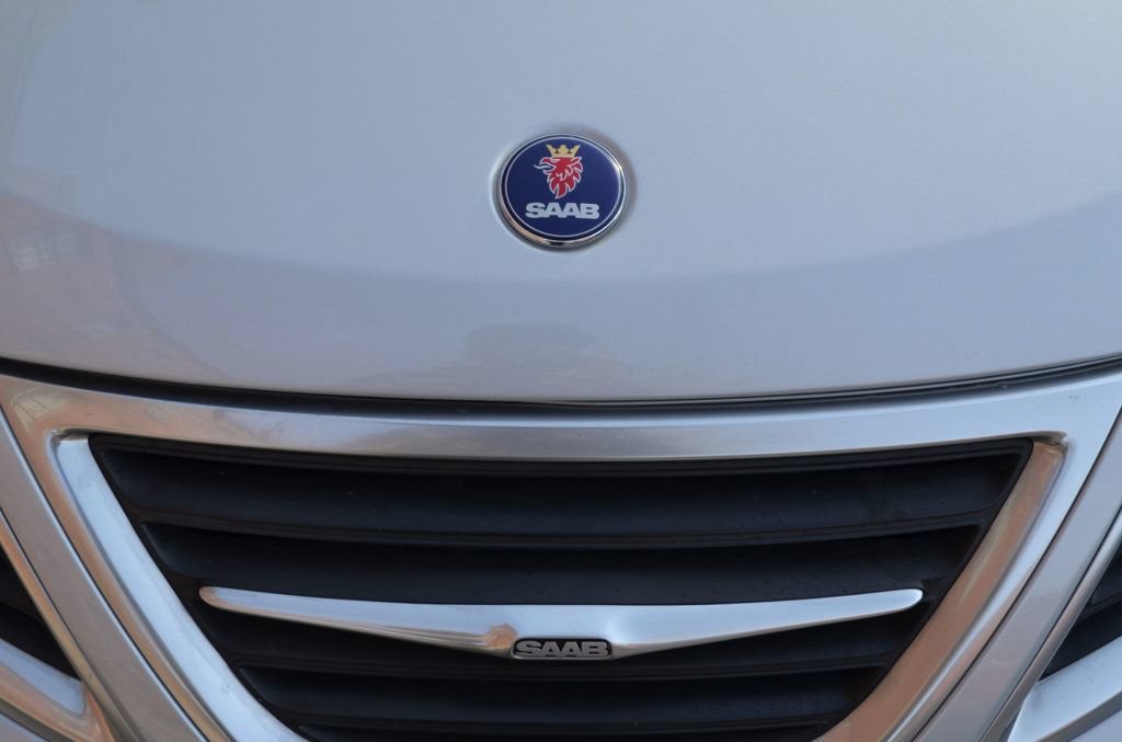 Used 2008 Saab 9-3 Aero w/ Touring Package FWD image 4