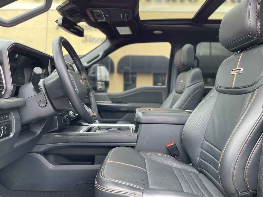 Used 2023 Ford F450 Platinum w/ FX4 Off-Road Package image 24