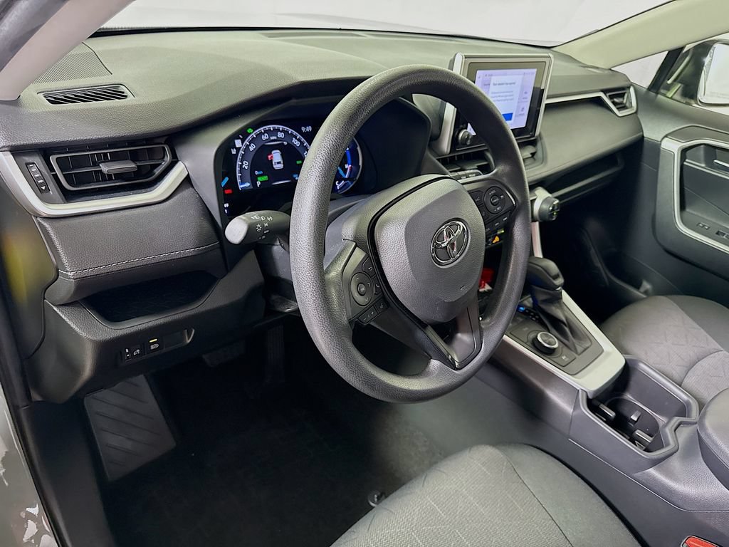 Used 2023 Toyota RAV4 XLE AWD/4WD image 10