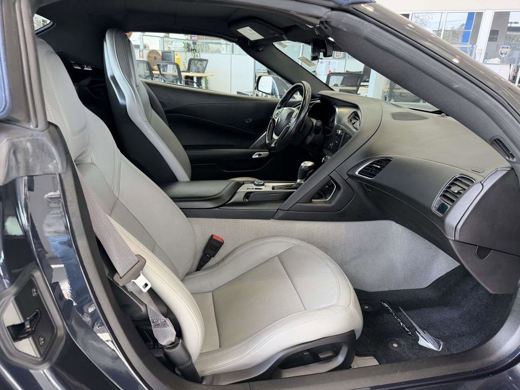 Used 2014 Chevrolet Corvette Stingray Convertible w/ Battery Protection Package image 13