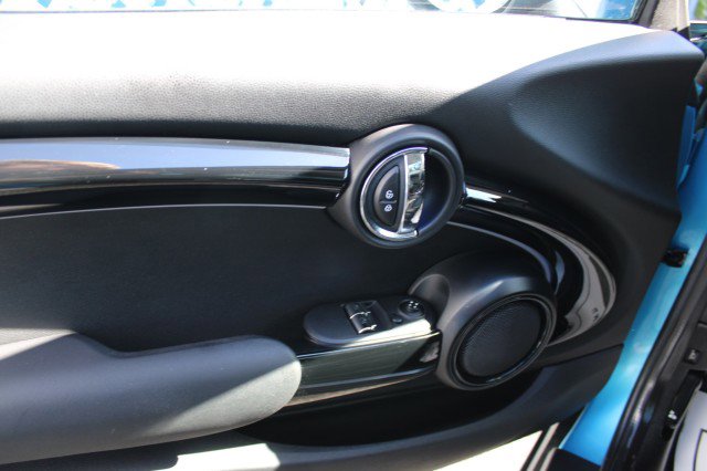 Used 2016 MINI Cooper S image 20