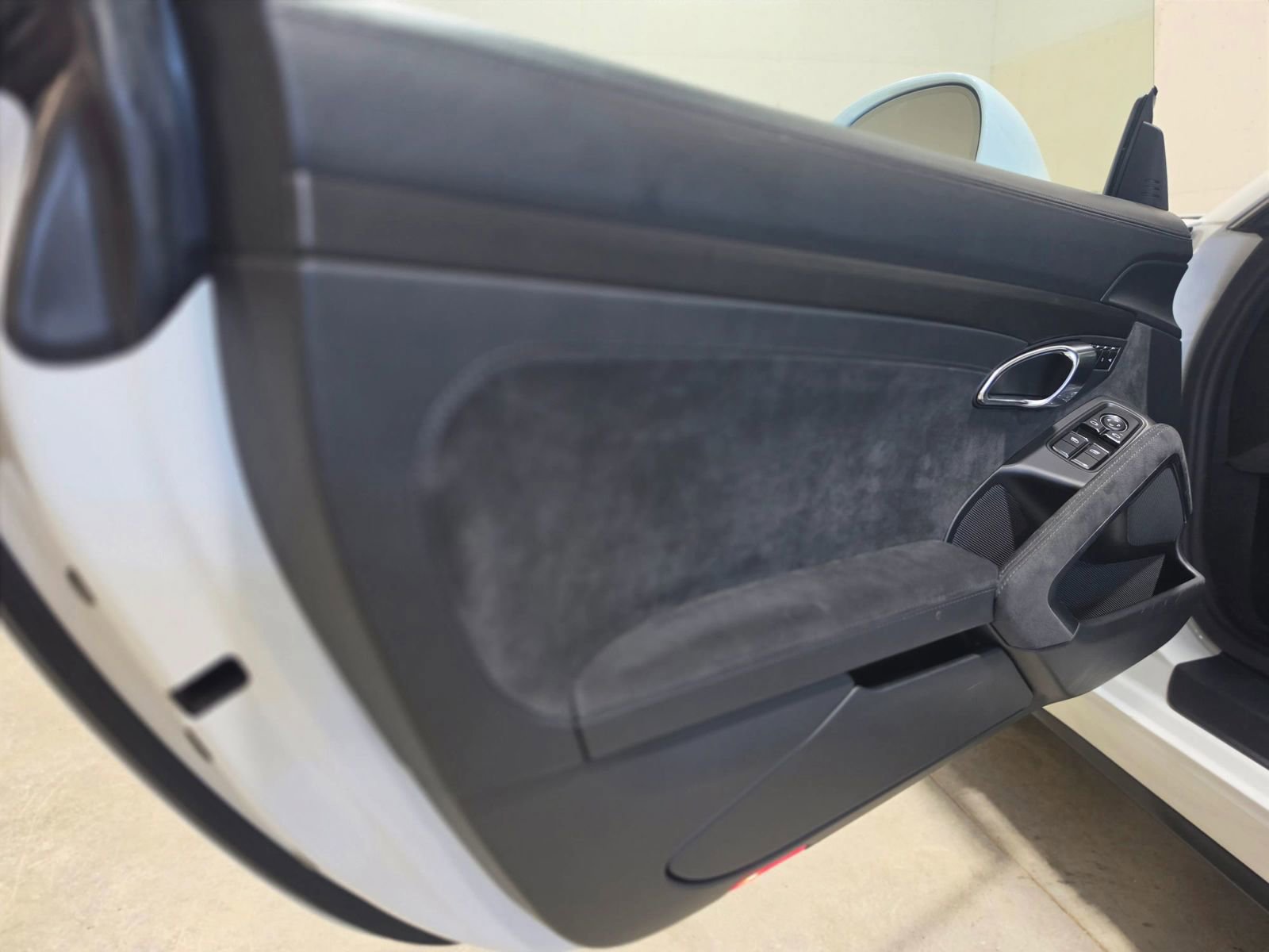 Used 2019 Porsche 911 Carrera 4 GTS image 73