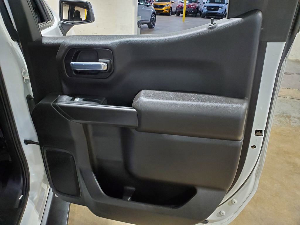 Used 2021 Chevrolet Silverado 1500 LT w/ Safety Package AWD/4WD image 23