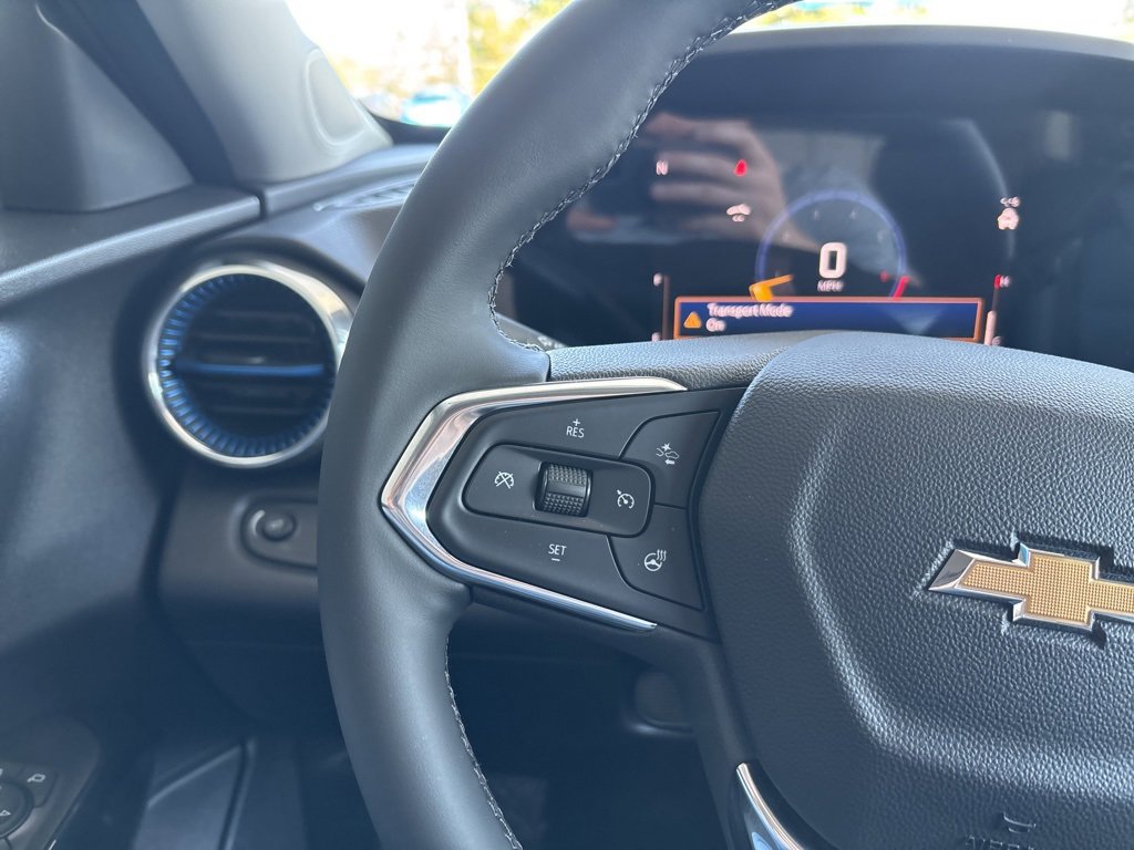New 2026 Chevrolet Trax LT w/ Driver Confidence Package image 12