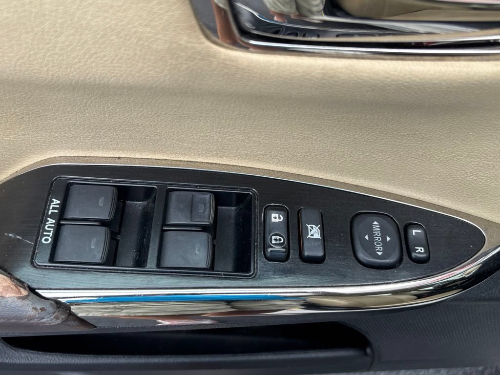 Used 2014 Toyota Avalon XLE Premium FWD image 7