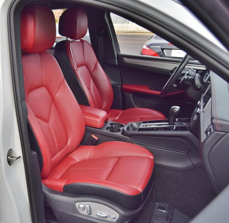 Used 2023 Porsche Macan image 19