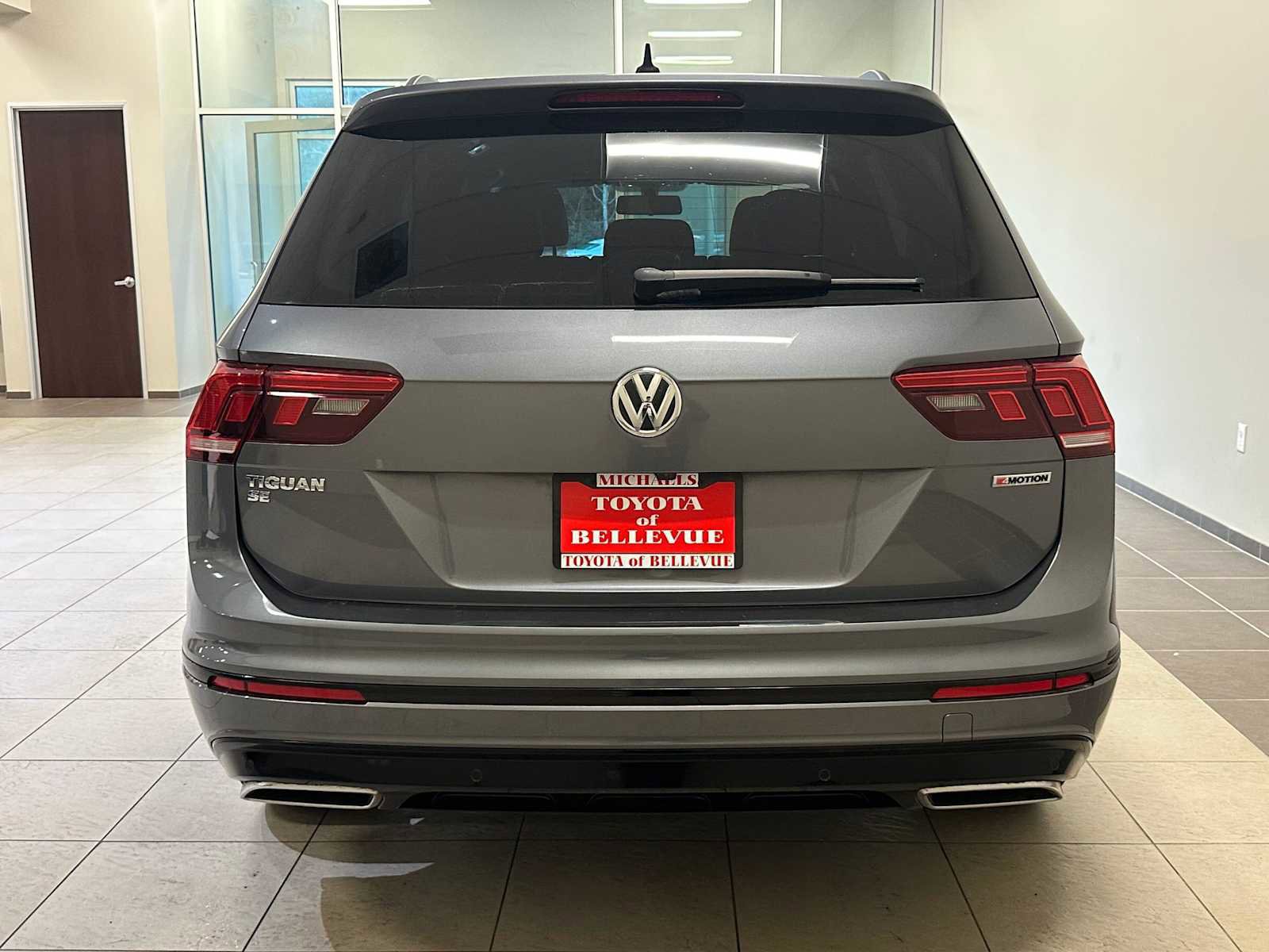 Used 2021 Volkswagen Tiguan SE R-Line image 5