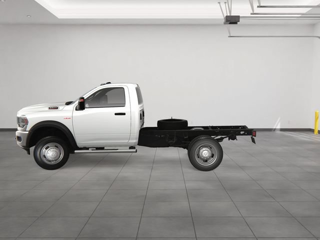 New 2023 RAM 5500 Tradesman AWD/4WD image 3
