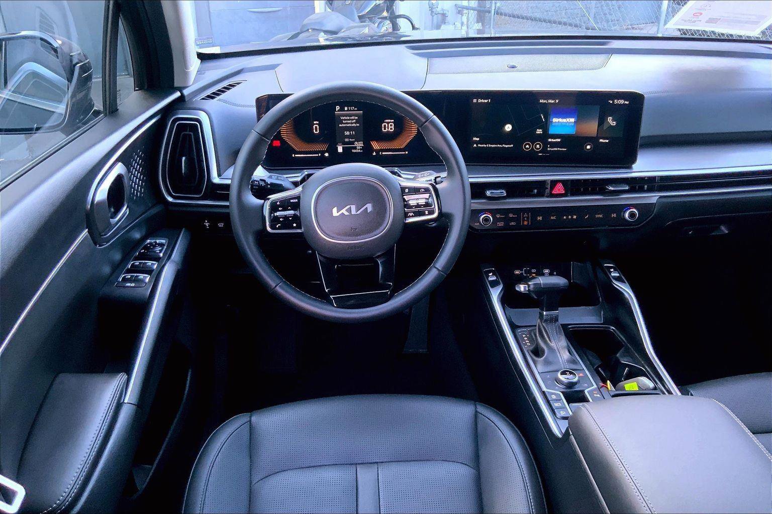 Used 2025 Kia Sorento EX image 5