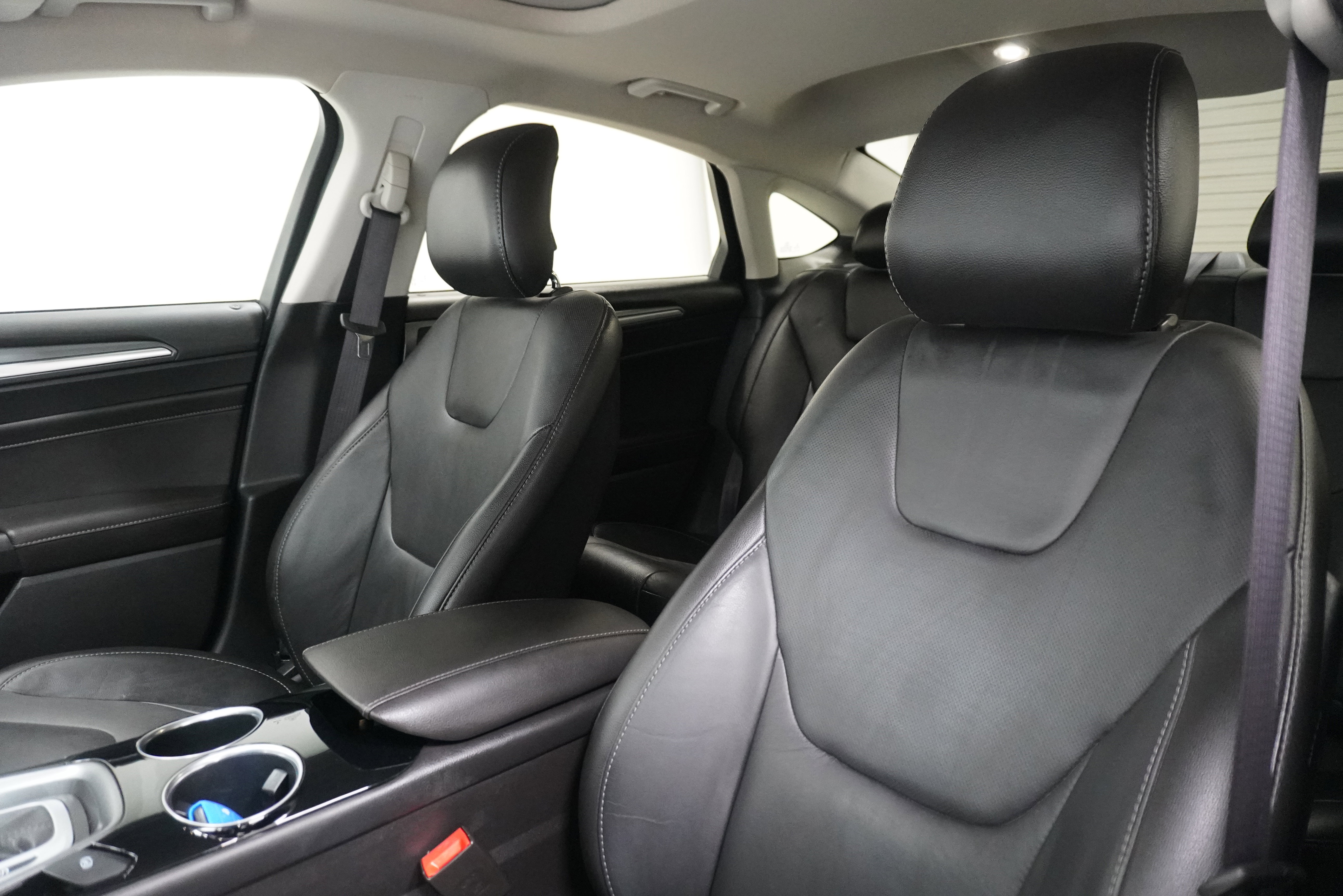 Used 2013 Ford Fusion Titanium FWD image 10