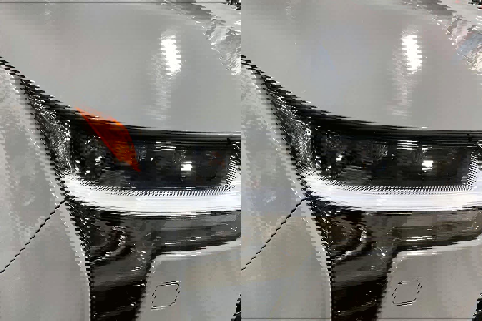 Used 2024 Lexus GX 550 w/ Accessory Package (Z1) image 26