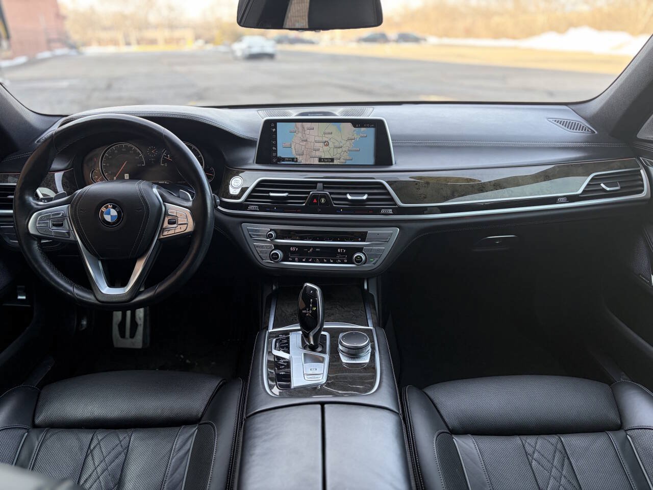 Used 2016 BMW 750i xDrive AWD/4WD image 25