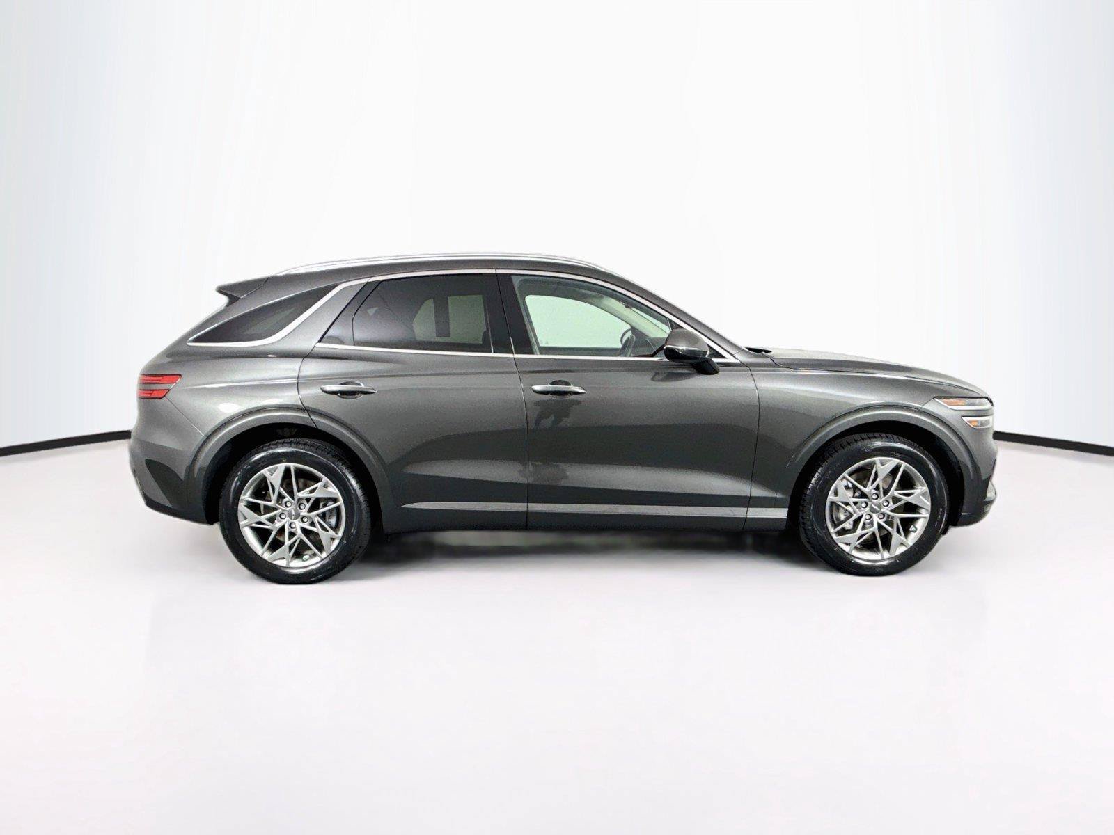Used 2025 Genesis GV70 2.5T AWD/4WD image 11