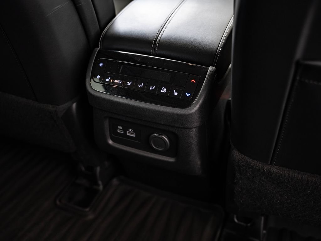 Used 2023 INFINITI QX60 Luxe AWD/4WD image 36