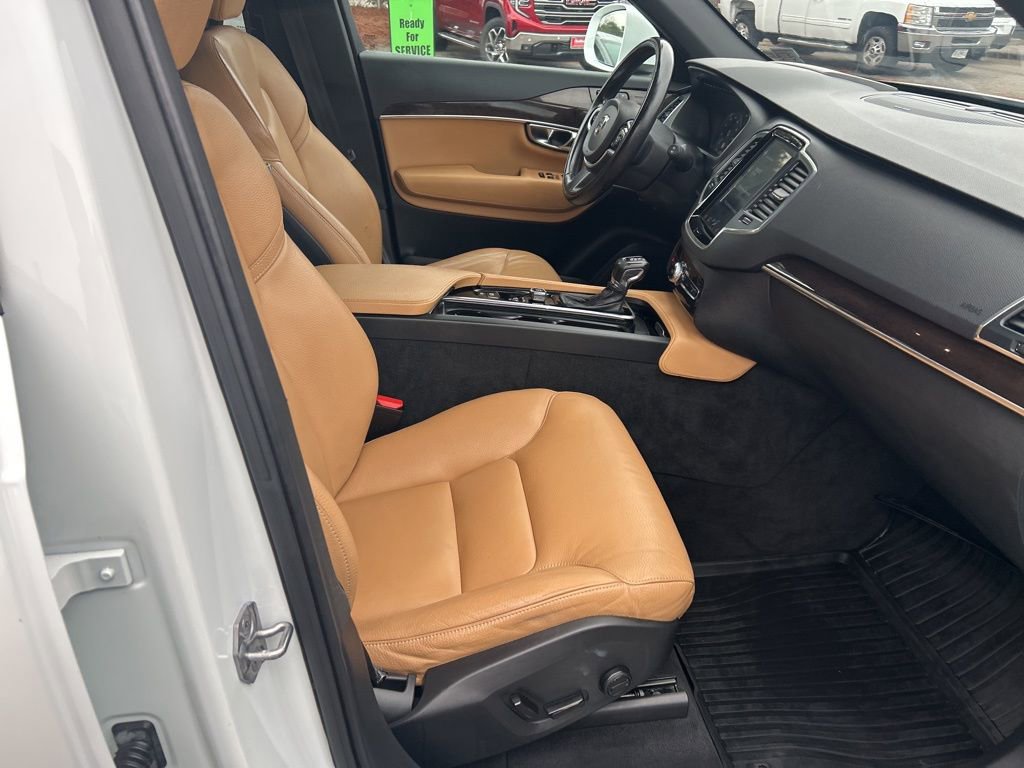 Used 2019 Volvo XC90 T6 Momentum w/ Advanced Package image 30
