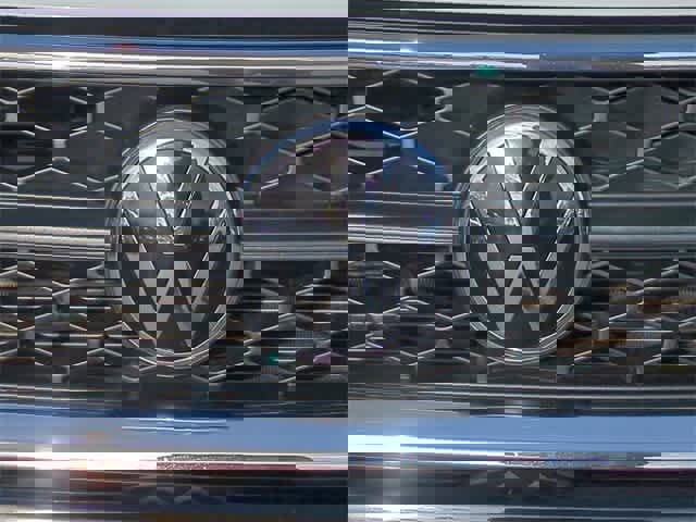 Used 2022 Volkswagen Taos S image 11