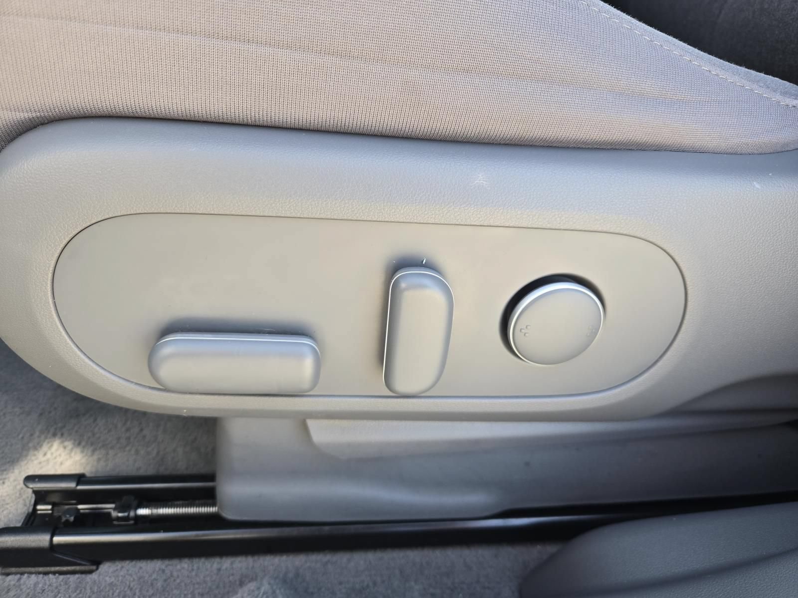 Used 2024 Hyundai Ioniq 5 SEL RWD image 22