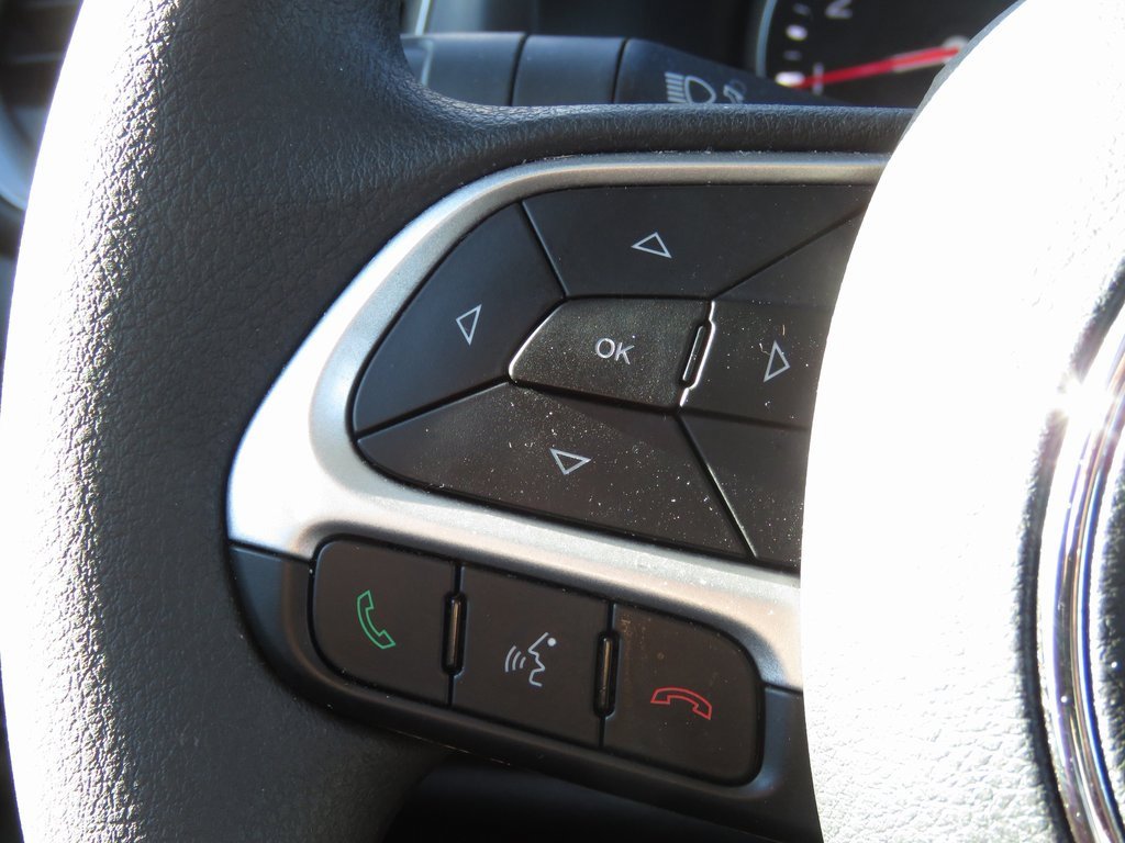 Used 2023 Jeep Renegade Latitude image 21