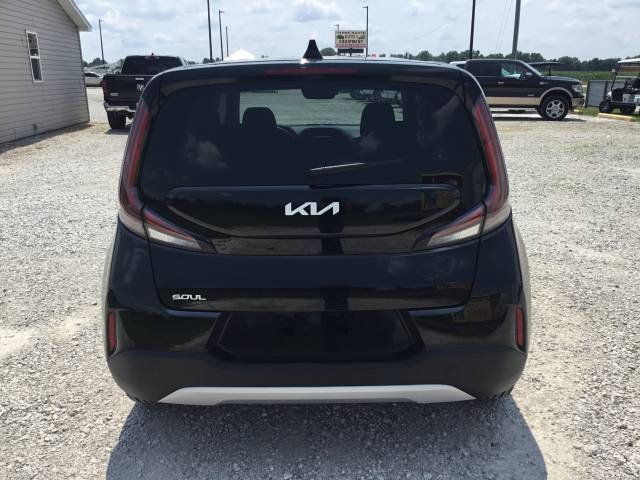 Used 2024 Kia Soul LX w/ Option Group 015 FWD image 4