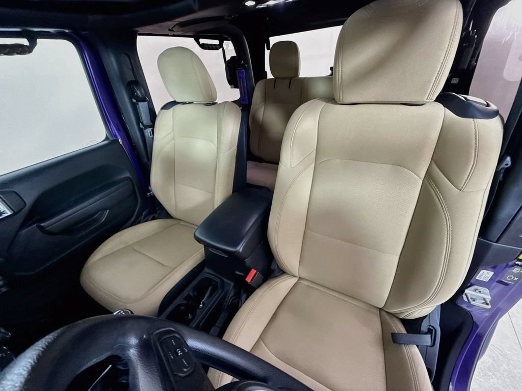 Used 2023 Jeep Wrangler Sport AWD/4WD image 11