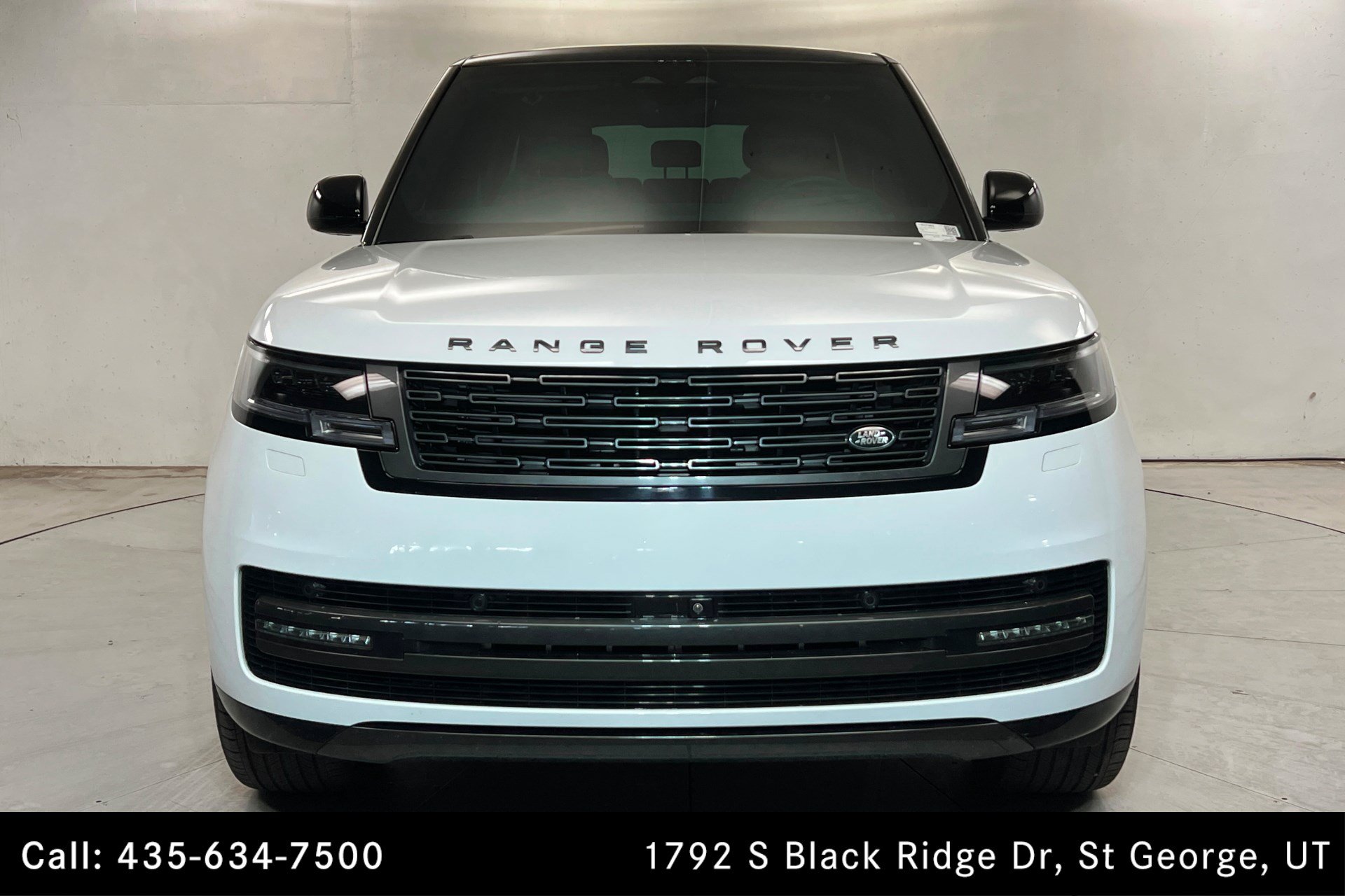 Used 2024 Land Rover Range Rover Long Wheelbase SE AWD/4WD image 8