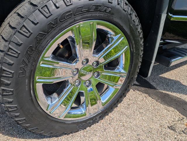 Used 2018 GMC Sierra 1500 SLT AWD/4WD image 26
