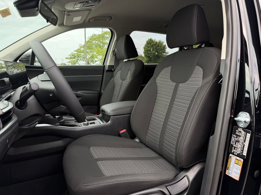 New 2026 Kia Sorento LX FWD image 10