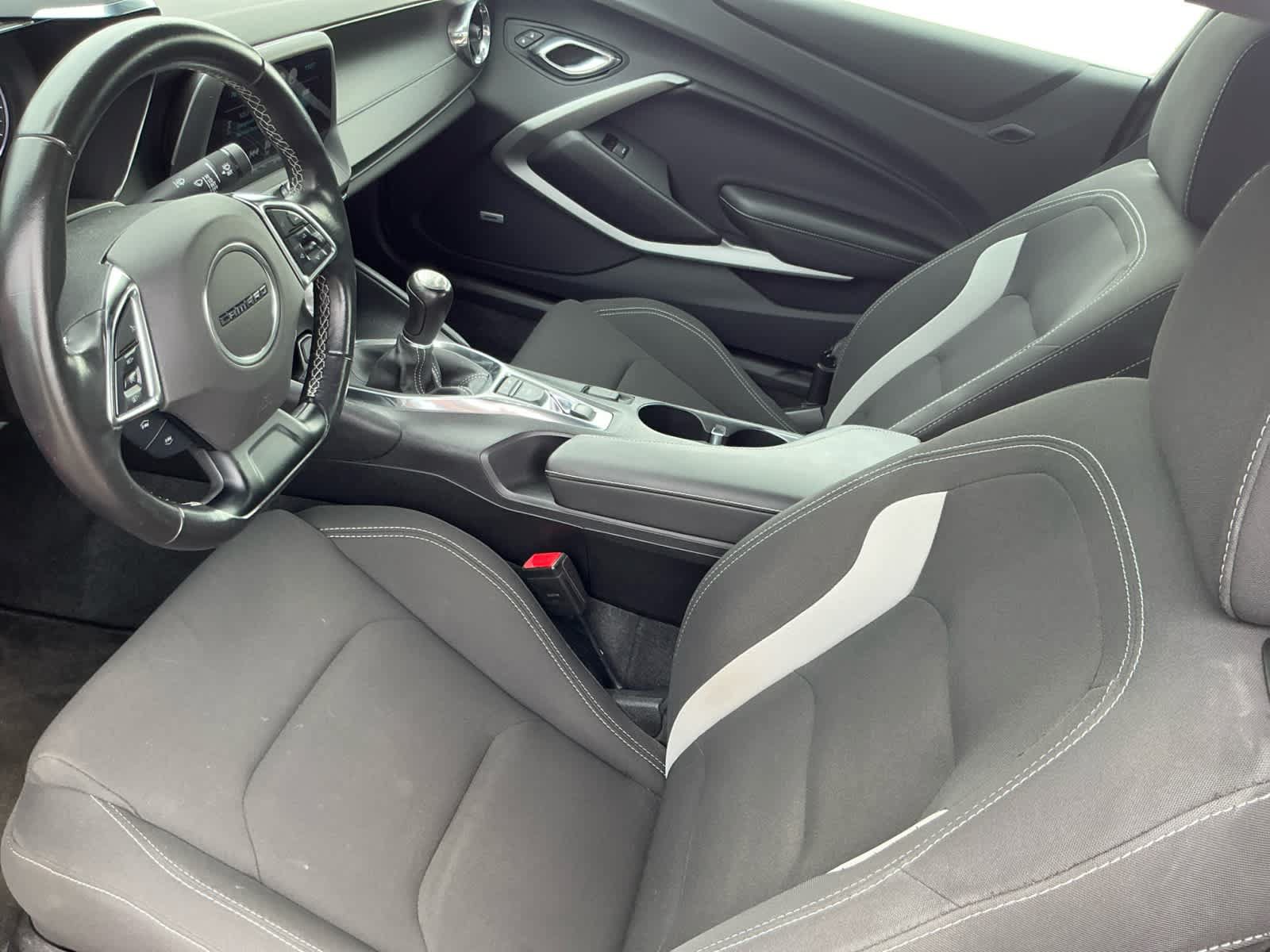 Used 2018 Chevrolet Camaro LS w/ Technology Package RWD image 9
