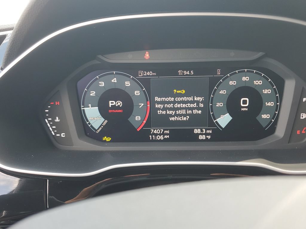 Certified 2025 Audi Q3 2.0T Premium Plus w/ Premium Plus Package AWD/4WD image 26