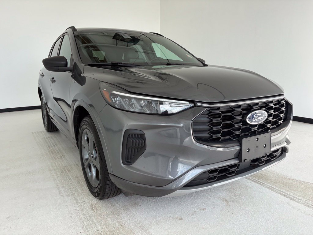 Used 2024 Ford Escape ST-Line AWD/4WD image 1