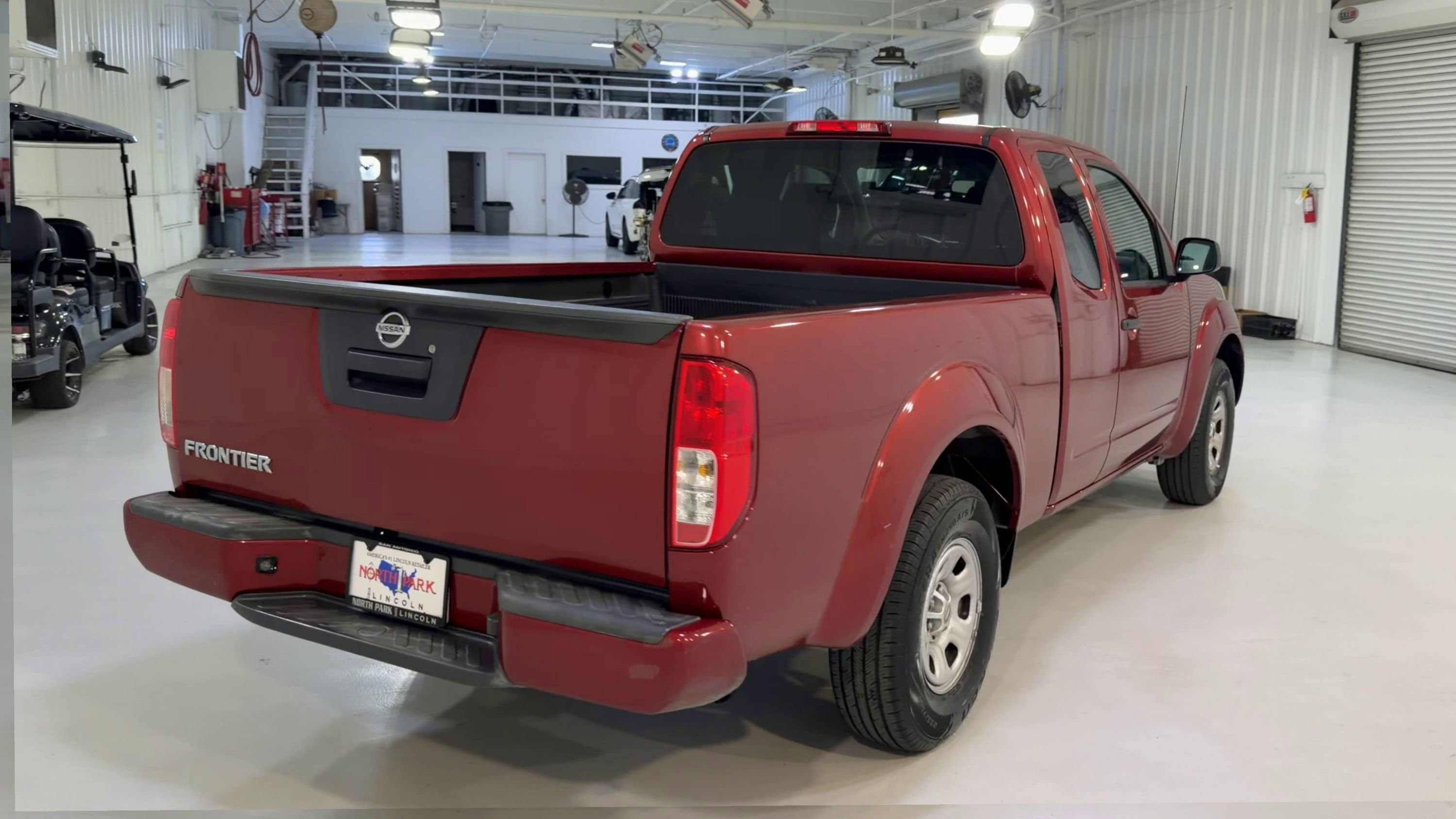 Used 2017 Nissan Frontier S RWD image 9