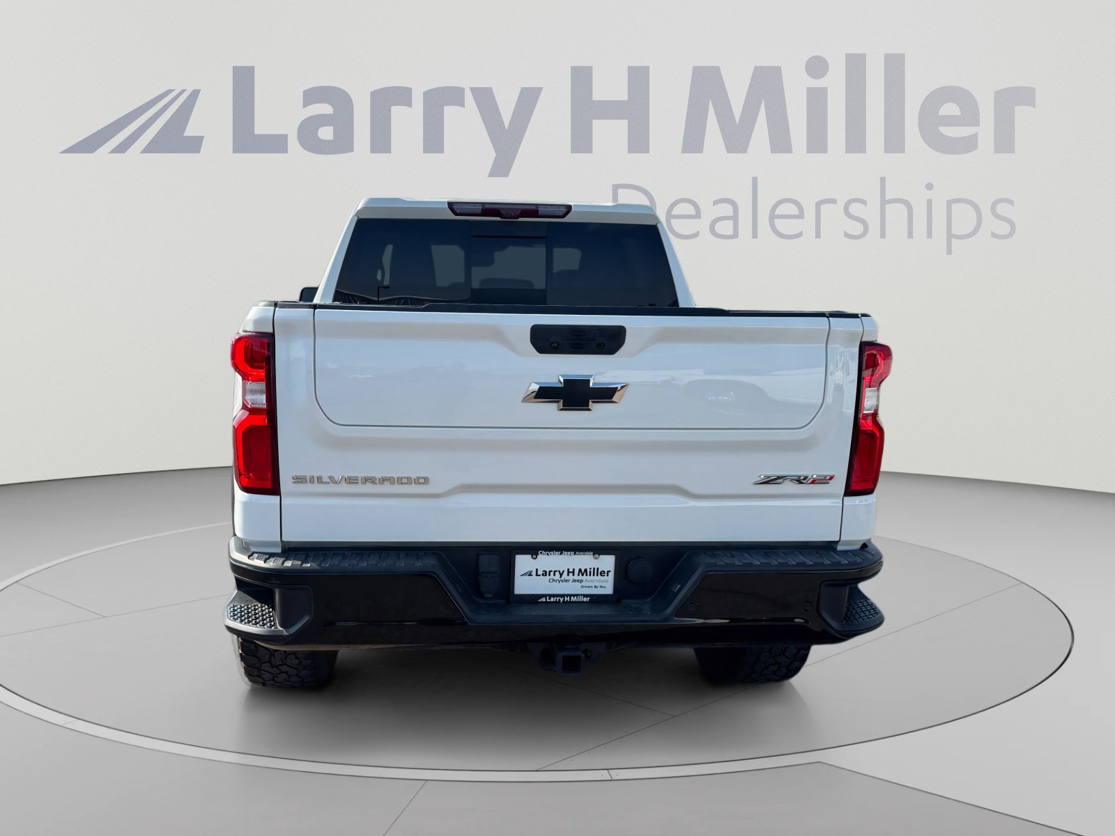 Used 2022 Chevrolet Silverado 1500 ZR2 w/ Technology Package AWD/4WD image 4