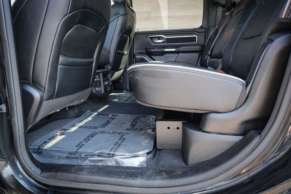 Used 2025 RAM 1500 Laramie image 30