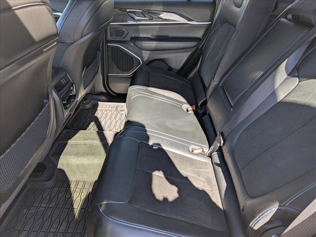 Used 2023 Jeep Grand Cherokee Trailhawk image 18