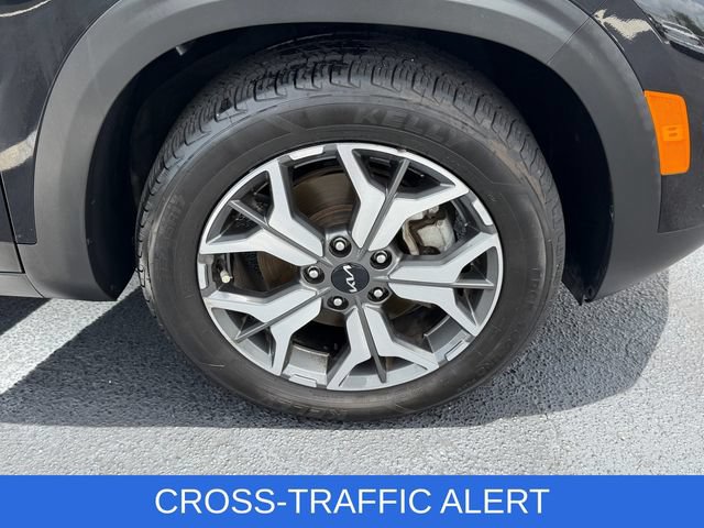Used 2023 Kia Seltos EX AWD/4WD image 19