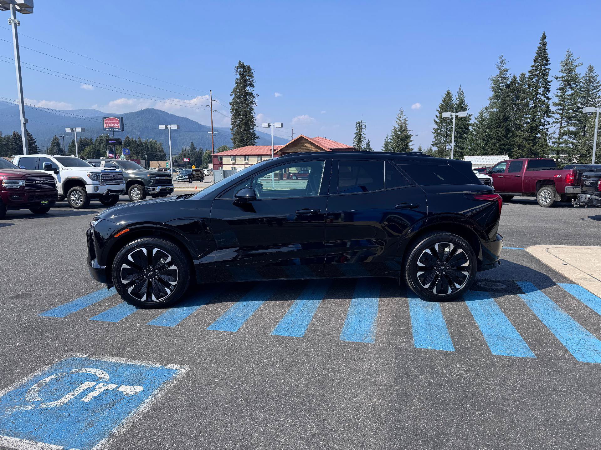 Used 2025 Chevrolet Blazer EV RS AWD/4WD image 4