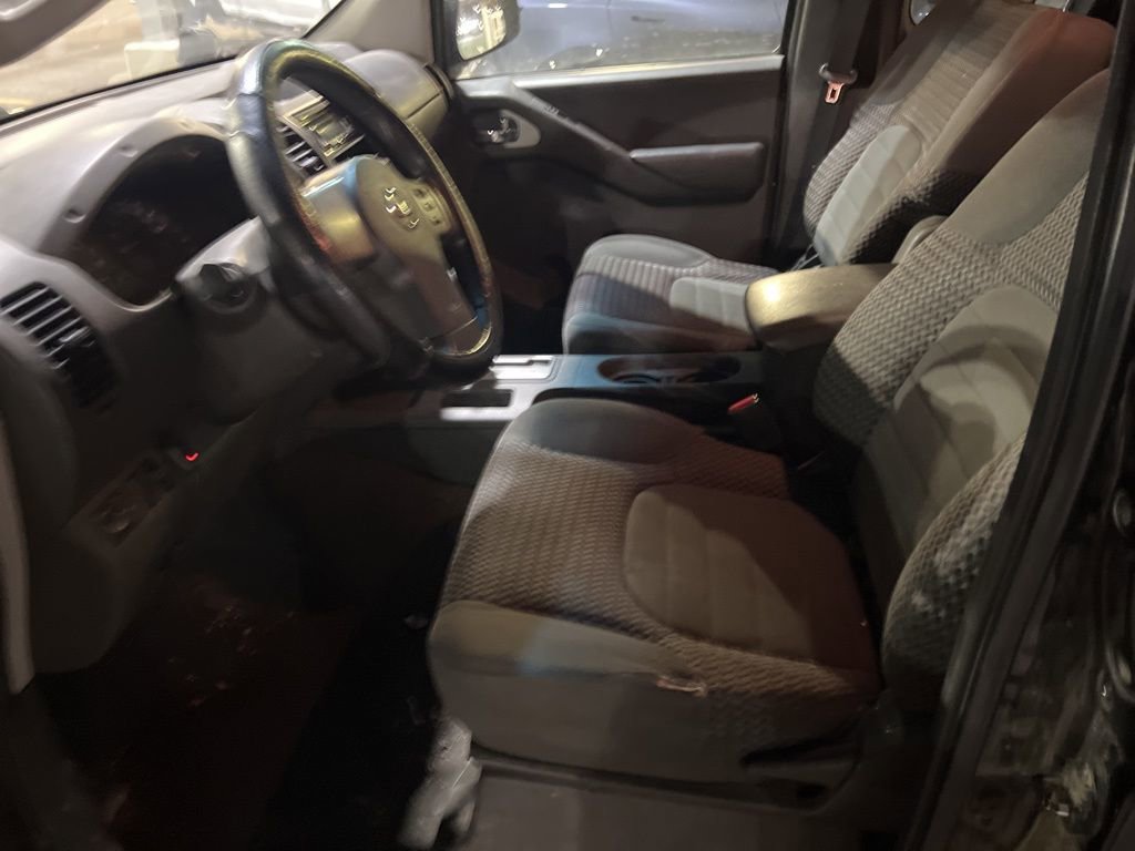Used 2007 Nissan Frontier SE w/ SE Value Truck Pkg image 10