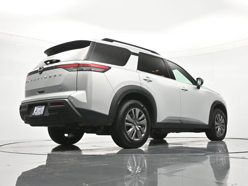 Certified 2024 Nissan Pathfinder SV image 42