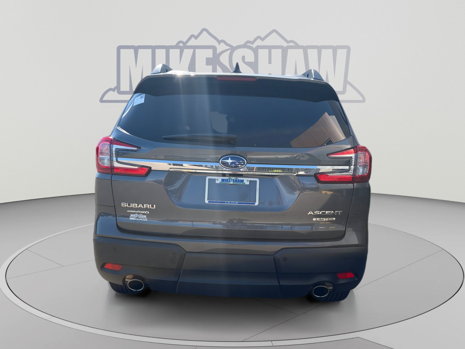 Used 2025 Subaru Ascent Limited w/ Popular Package #2 AWD/4WD image 4