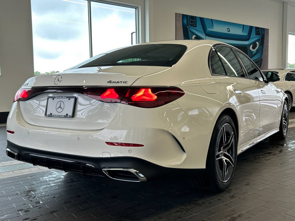 New 2027 Mercedes-Benz E 450 4MATIC Sedan image 7