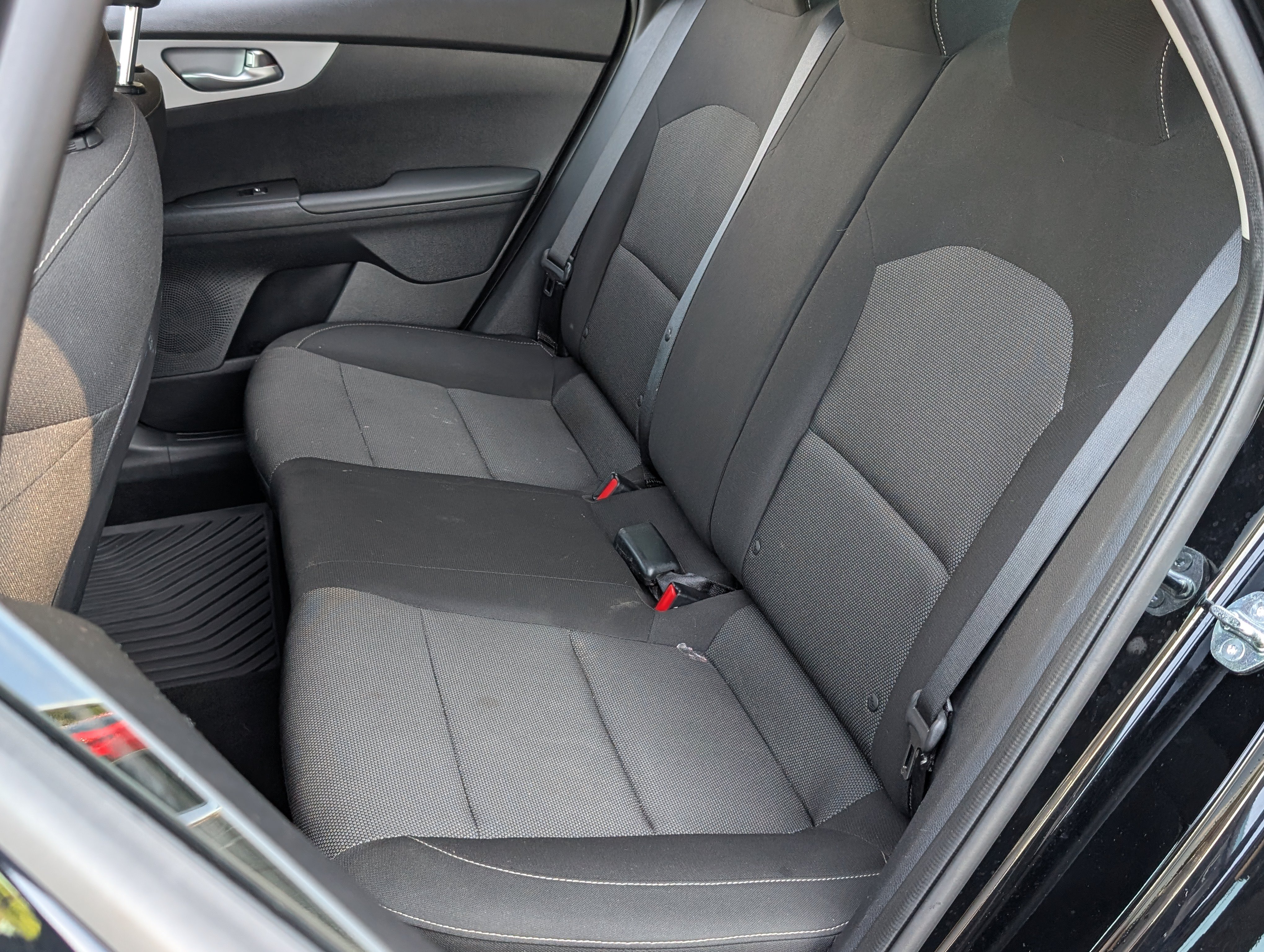 Used 2024 Kia Forte LXS w/ LXS Technology Package FWD image 17