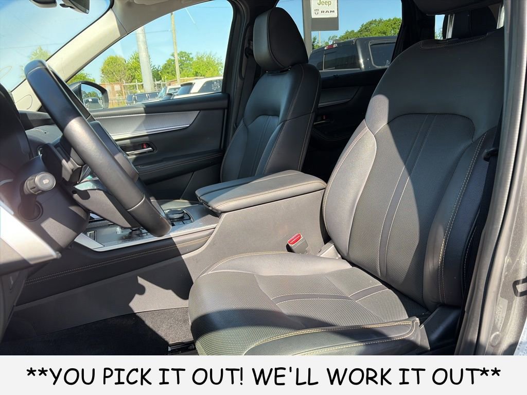 Used 2024 MAZDA CX-90 3.3 Turbo w/ Preferred Plus AWD/4WD image 11