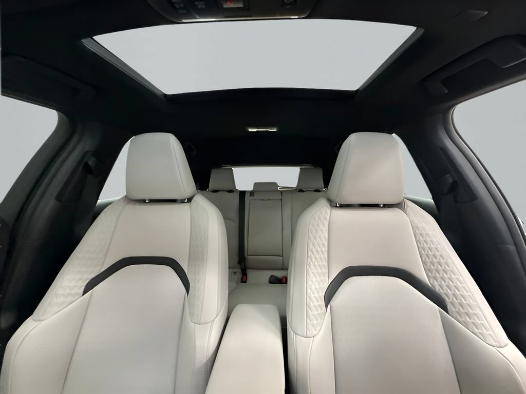 Used 2021 Lexus UX 200 w/ Accessory Package (Z1) FWD image 16