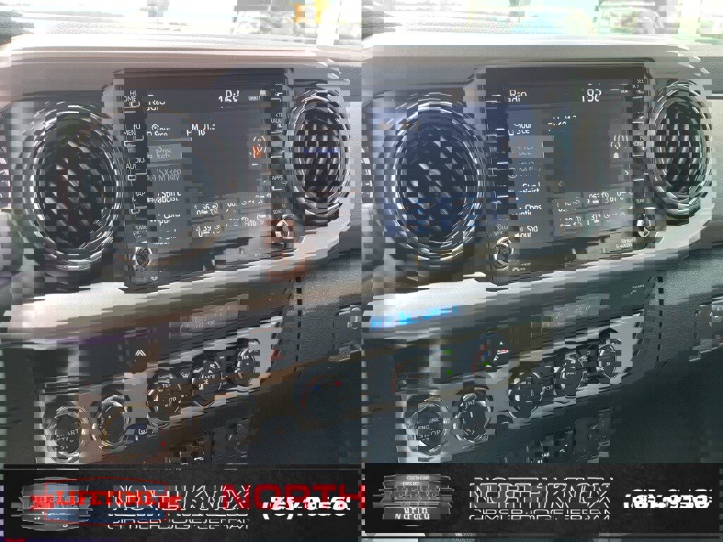 Used 2023 Toyota Tacoma SR image 9