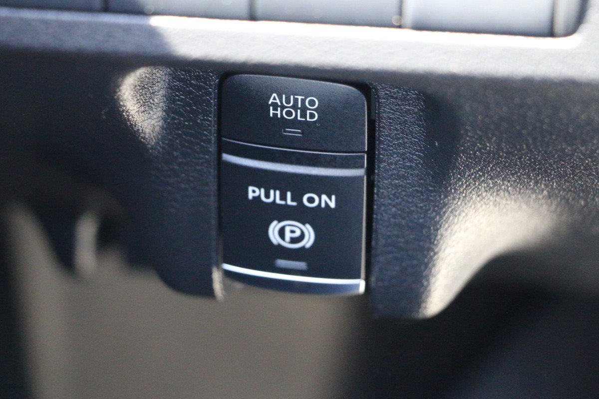 Used 2025 Nissan Murano SL AWD/4WD image 23