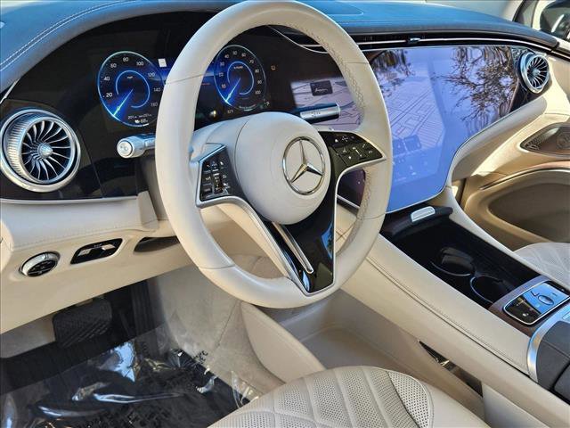 Used 2023 Mercedes-Benz EQS 580 4MATIC SUV image 10